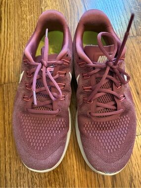 Nike Women's Running Sneakers (10)